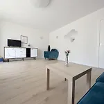 Janowicza 24 Apartment *