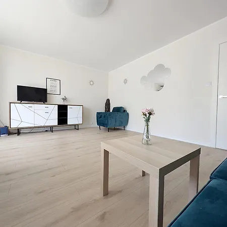 Janowicza 24 アパート *